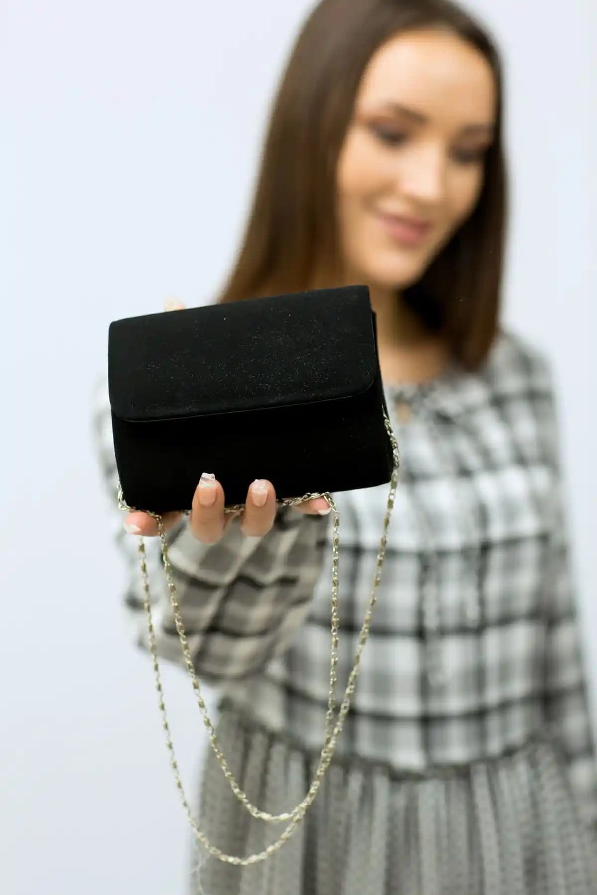 Weem Bag Kadın Siyah Mini Nubuk Portföy Çanta Şıklık ve Kullanışlılık Sunar