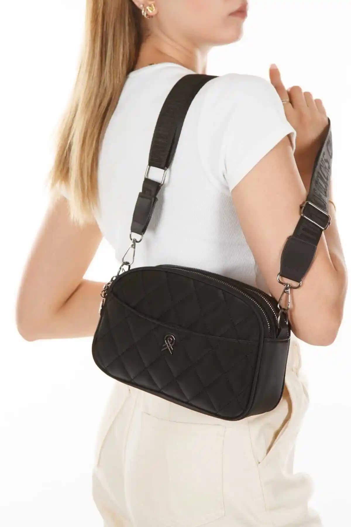 Yuppy Club Kadın Kapitone Çantası Modern Şıklık ve Dayanıklılık Bir Arada