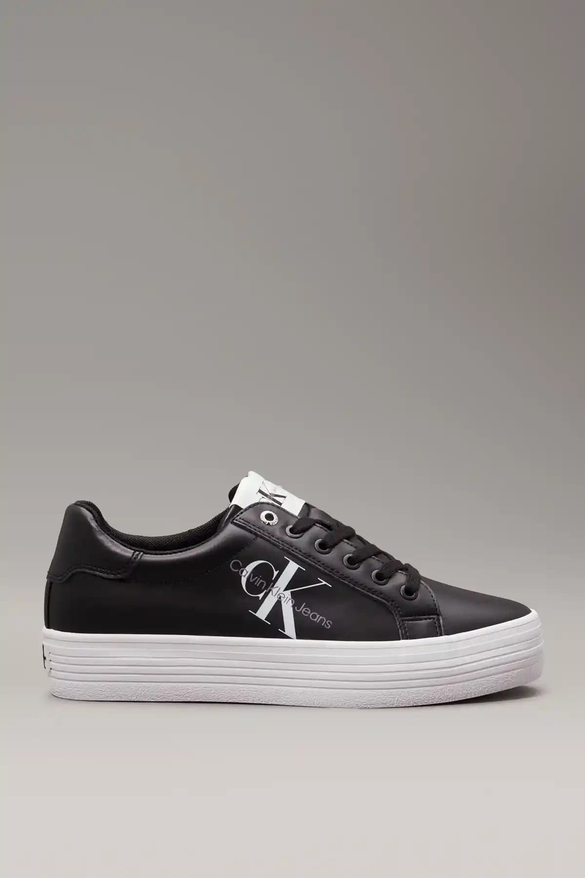 Calvin Klein ve Puma Kadın Sneaker Karşılaştırması: Hangi Model Sizin İçin Uygun