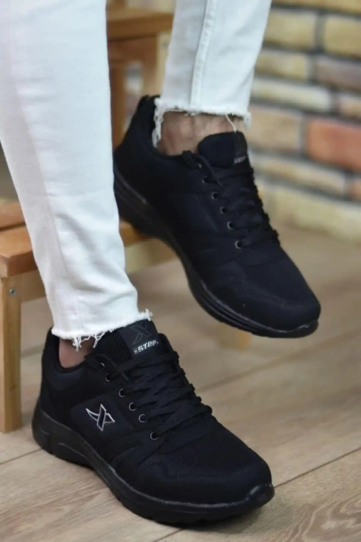 Fly Step ve Rcn Beyaz Unisex Sneaker Karşılaştırması Günlük Kullanım ve Konfor Özellikleri