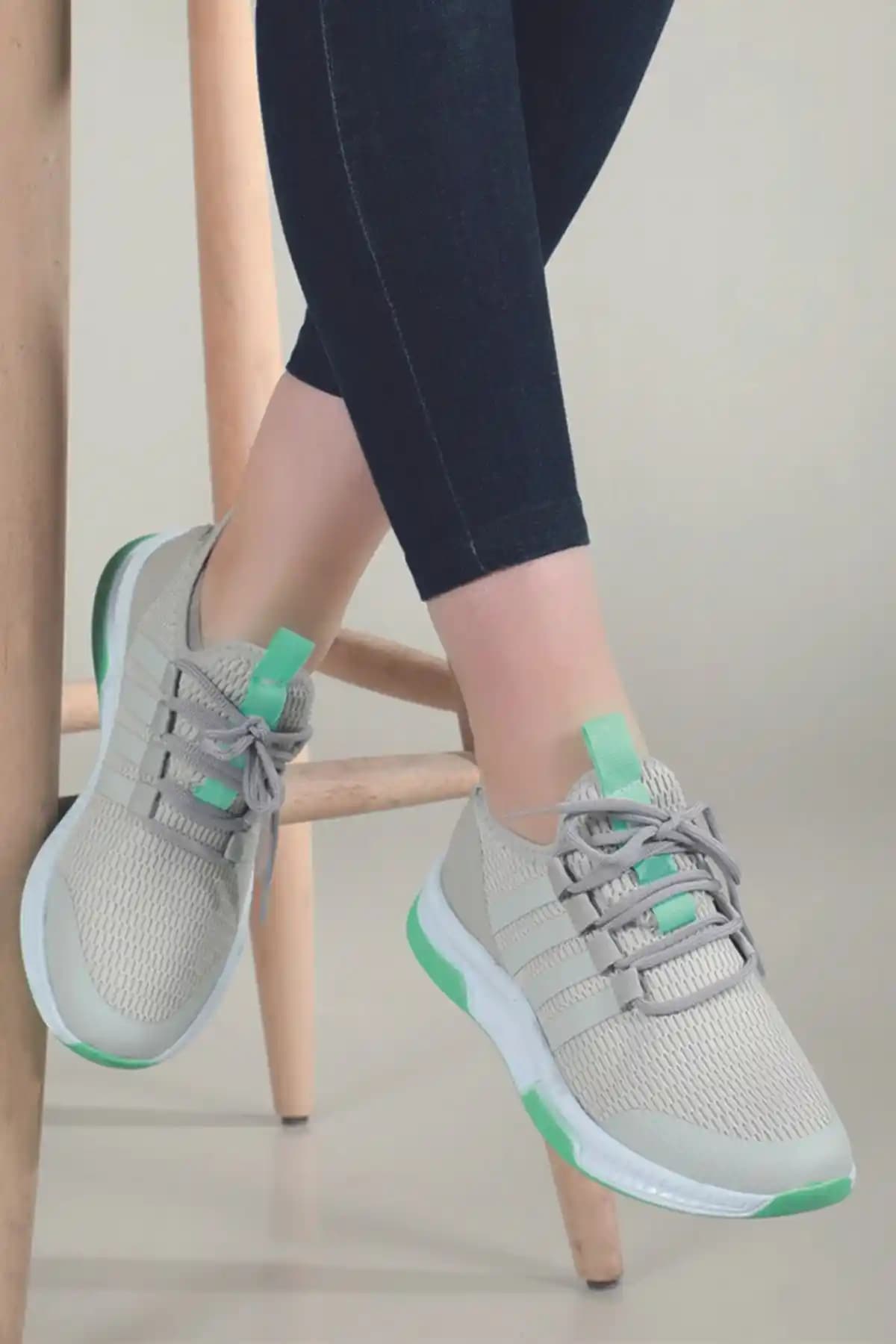 Fly Step ve Slazenger Active I Spor Ayakkabıları Karşılaştırması