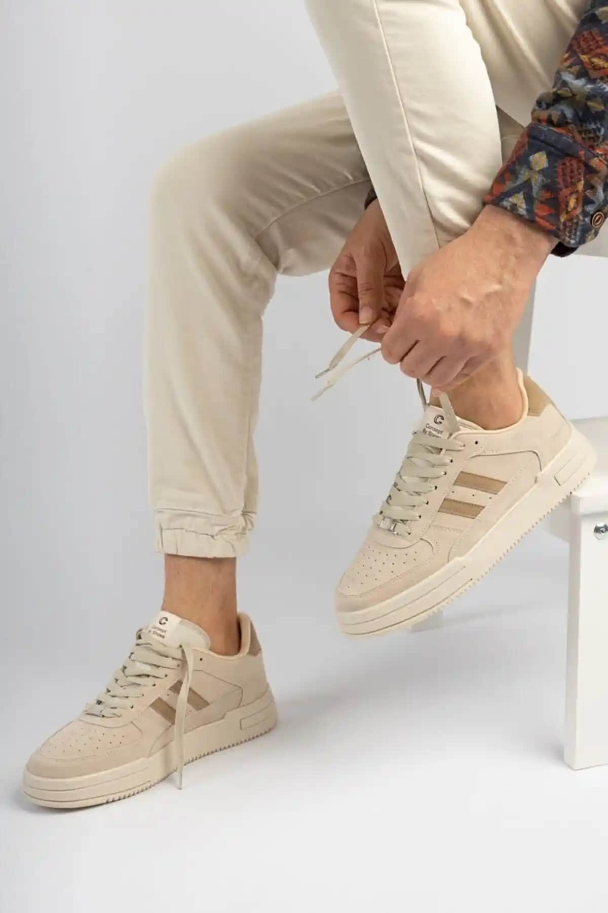 Freemax ve Tonny Black Yanı Çizgili Sneaker Karşılaştırması: Hangi Model Sizin İçin Uygun