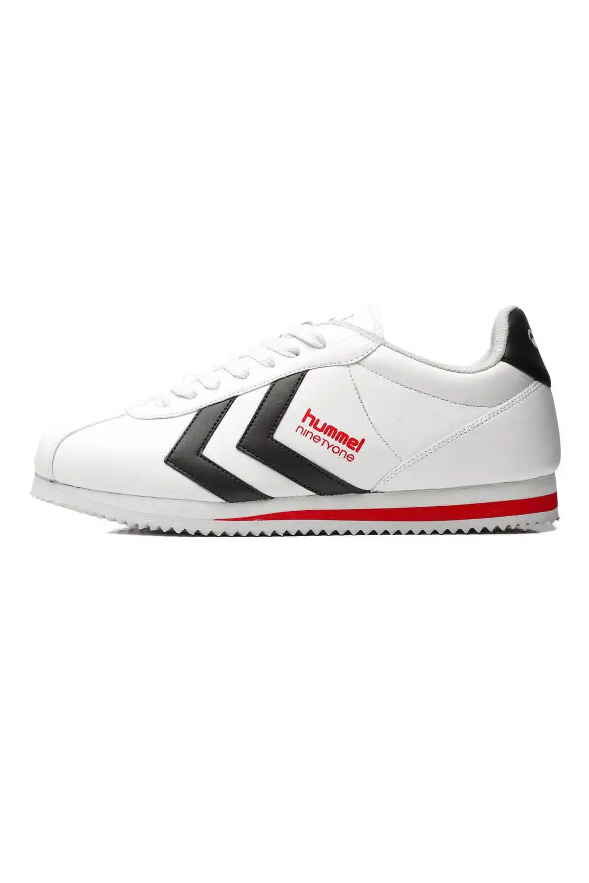 Hummel Ninetyone ve Reebok Classic Leather Spor Ayakkabıları Karşılaştırması