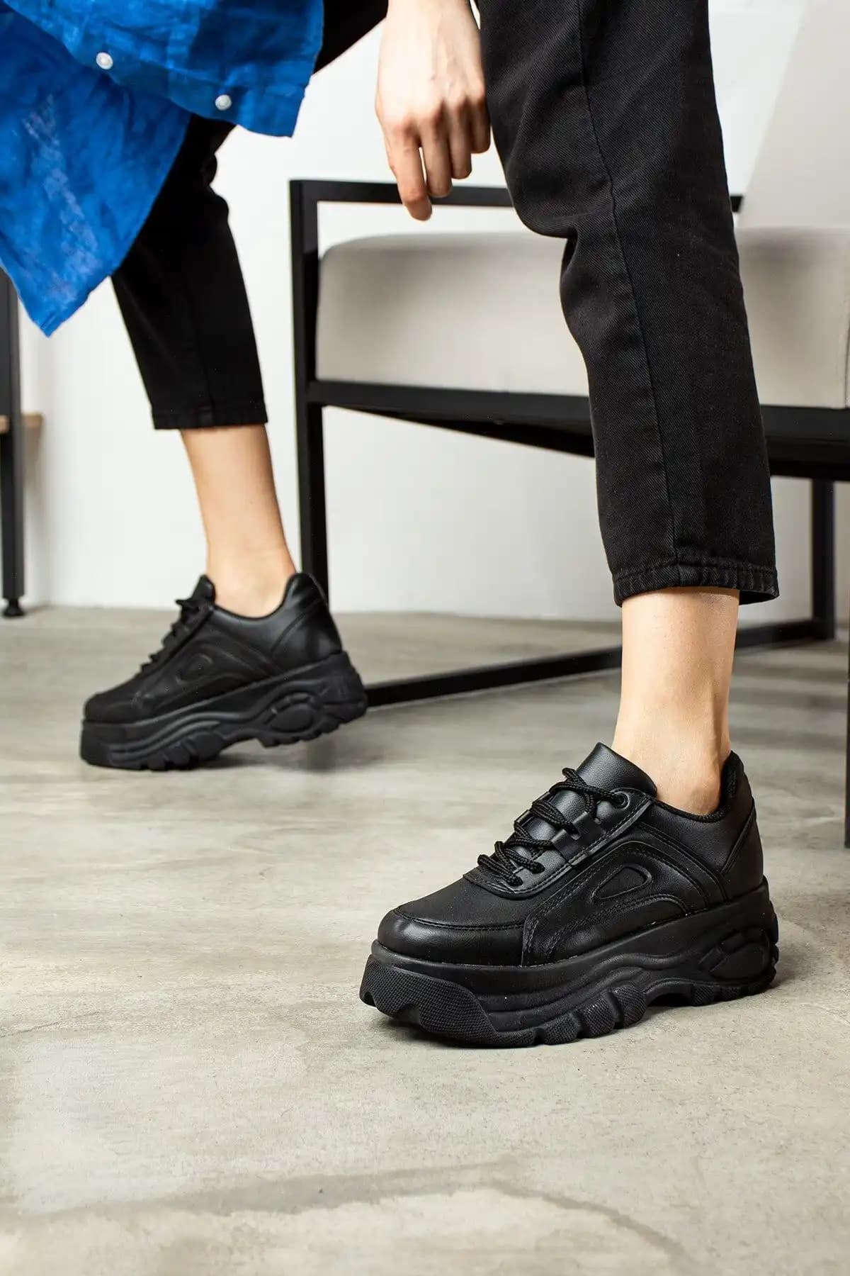 İmerShoes ve RİVOLİ Zerenyus Siyah Spor Ayakkabı Karşılaştırması: Hangi Model Sizin İçin Daha Uygun 1