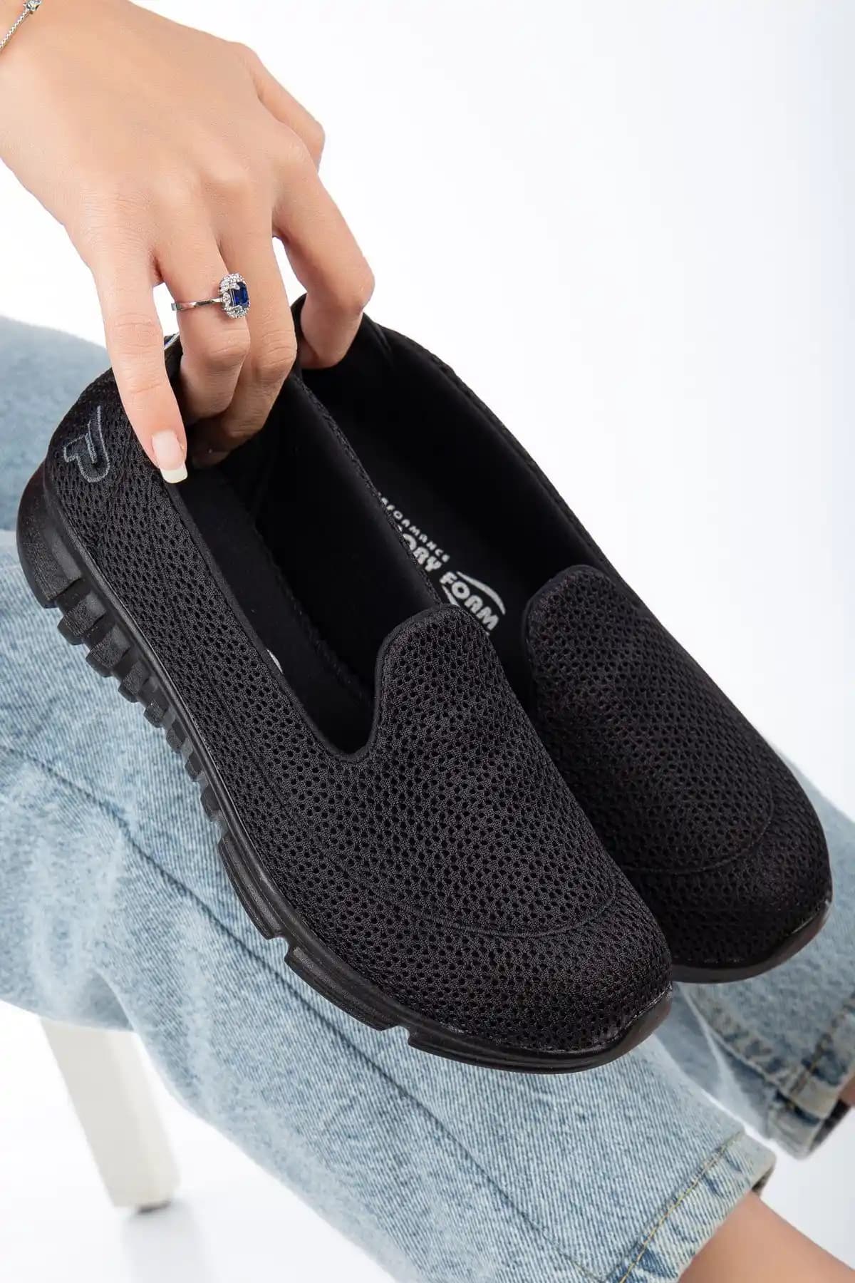 Kadın Günlük Ayakkabıları: moun shoes ve SOHO Nude Karşılaştırması