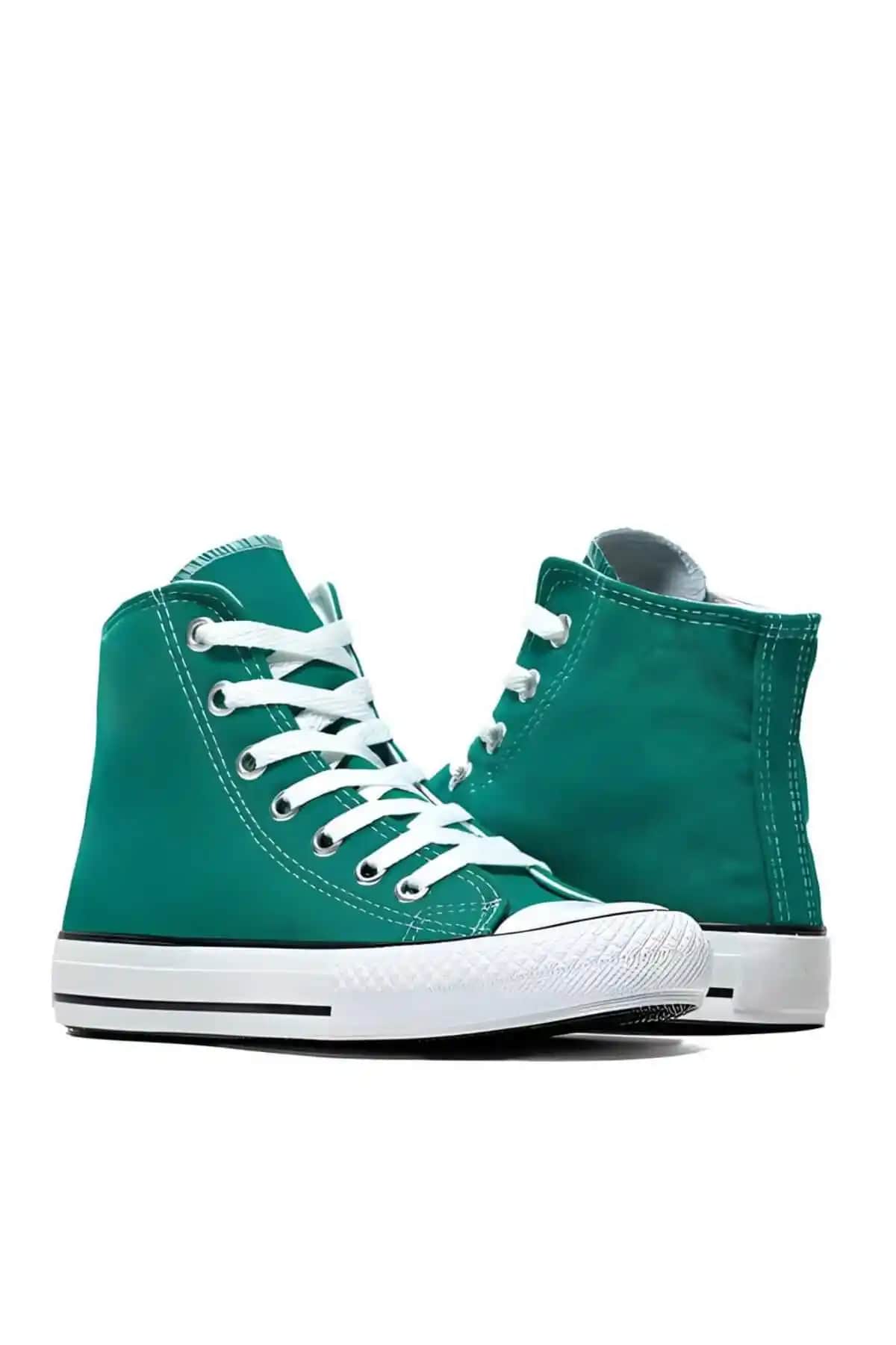 Lideral Yeşil Convers ve Kırmızı Sneaker Karşılaştırması: Özellikler ve Kullanıcı Yorumları