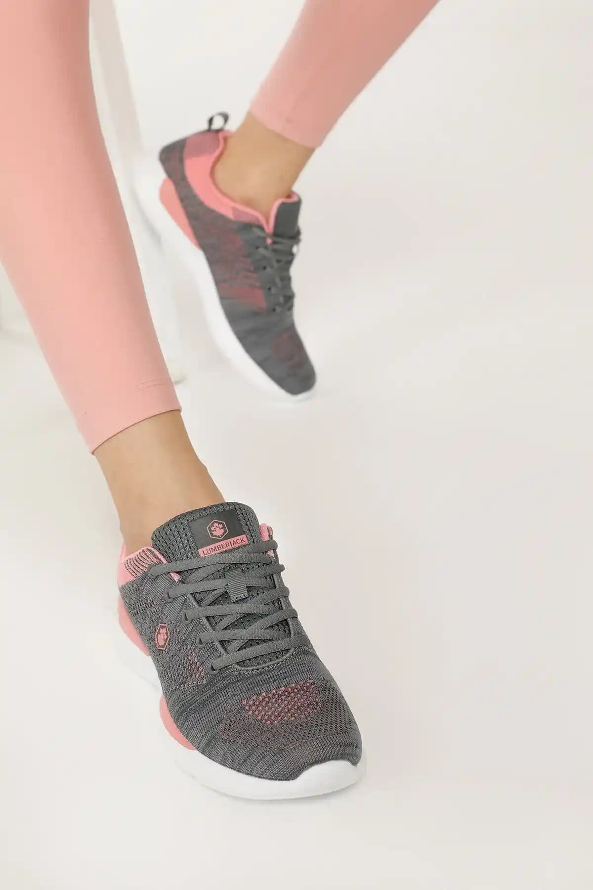 Lumberjack Tsrmx Gri ve Wolky 2pr Gri Kadın Ayakkabıları Karşılaştırması ve Özellikleri