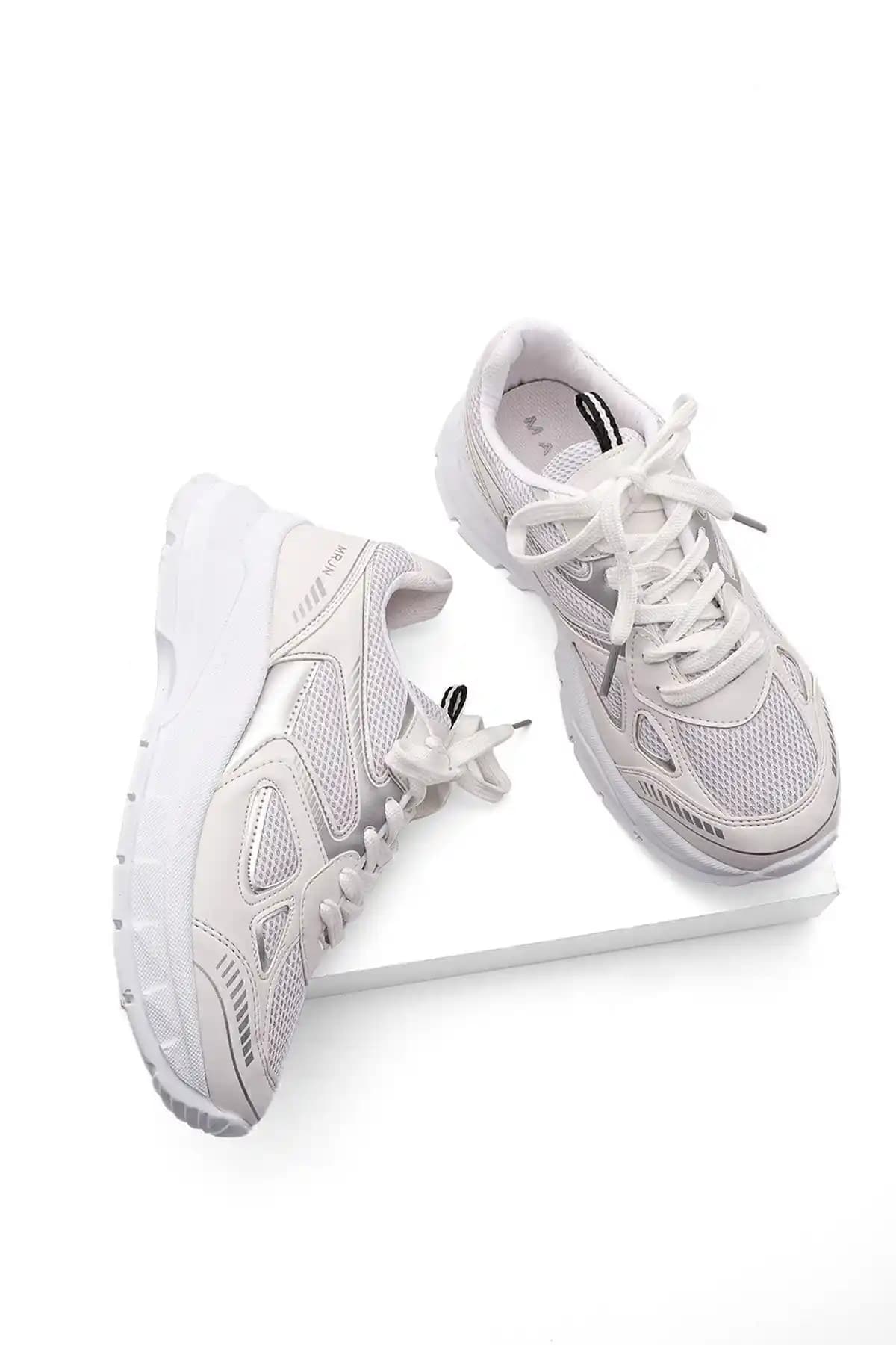 Marjin Kadın Spor Ayakkabıları Karşılaştırması: Nevila ve Hesna Modellerinin Özellikleri