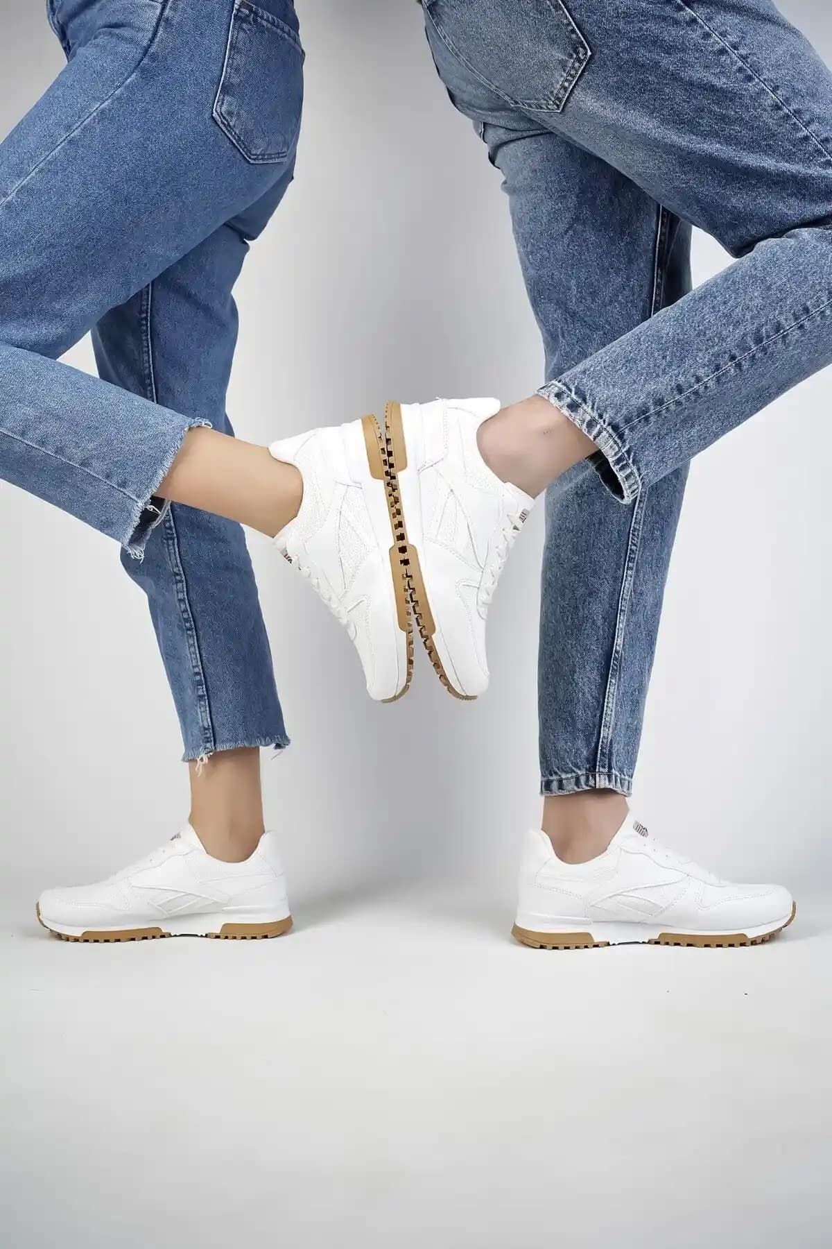 Muggo Blake ve Pasyone Spor Ayakkabıları Karşılaştırması: Konfor ve Şıklık Analizi