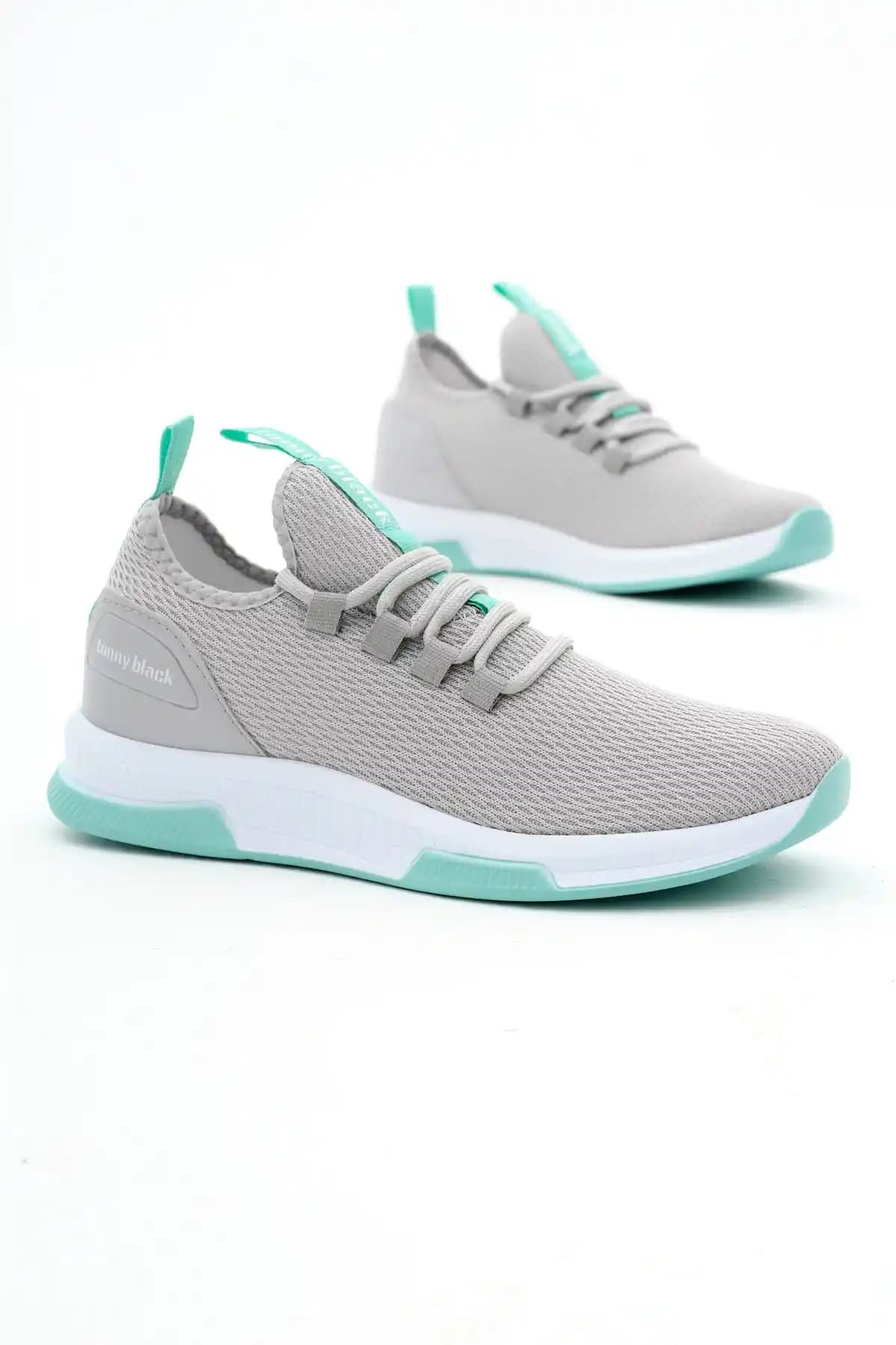 Tonny Black Unisex Spor Ayakkabıları Gri Yeşil ve Siyah Beyaz Modellerinin Karşılaştırması