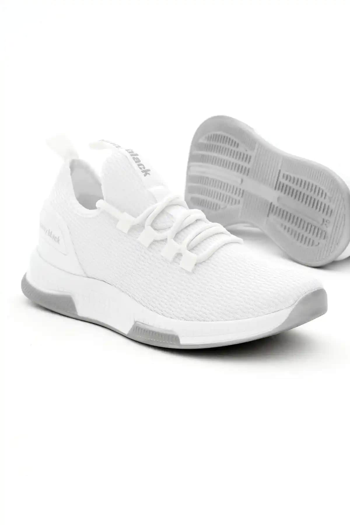 Tonny Black Unisex Spor Ayakkabıları Karşılaştırması: Beyaz ve Siyah Modellerin Özellikleri ve Kullanıcı Yorumları