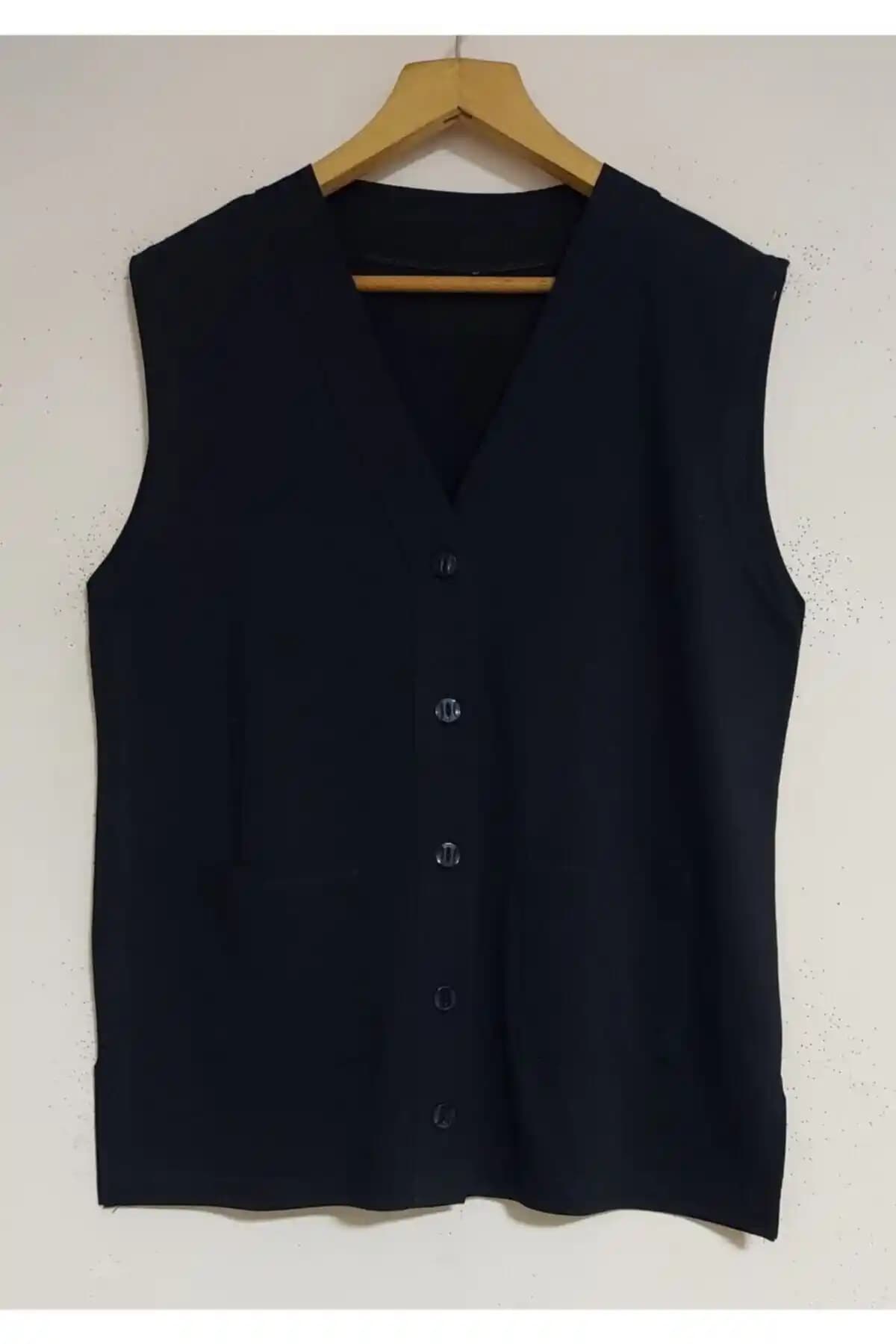 Yazlık Penye Yelek Modelleri: Şıklık ve Konforun Buluştuğu Yaz Giyim Trendleri