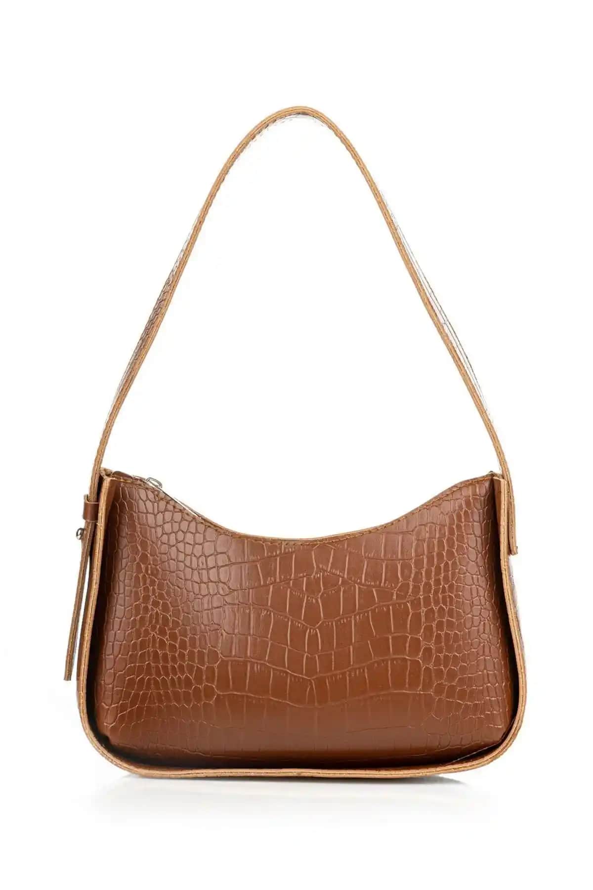 AsperaBag ve bag&more Beyaz Kan Kroko Desenli Çanta Karşılaştırması