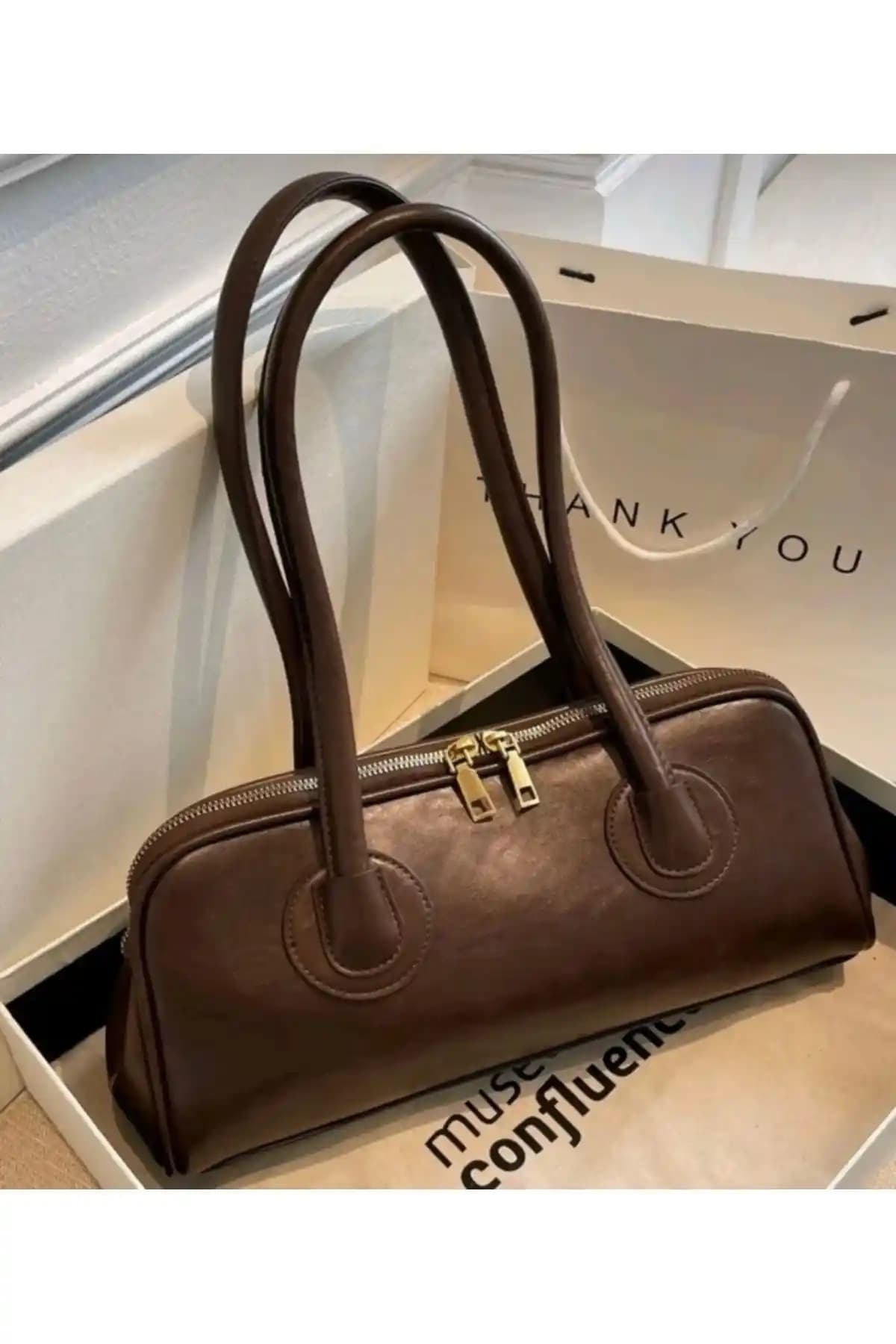 Butik Glarebag ve NISSEA Kadın Acı Kahve Çantalarının Detaylı Karşılaştırması