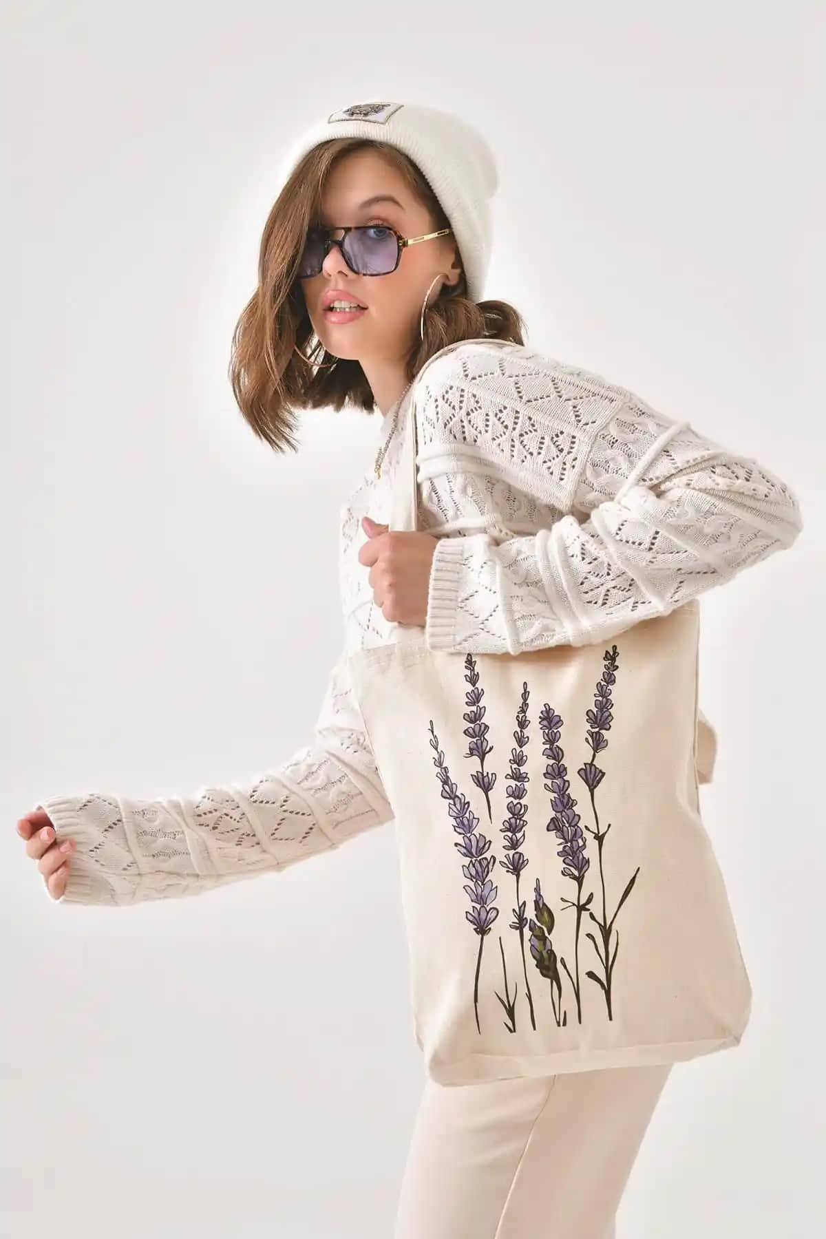 Çınar Bez Çantalar Karşılaştırması: Yeşil Mavi Çiçekler ve Siyah Become The Change