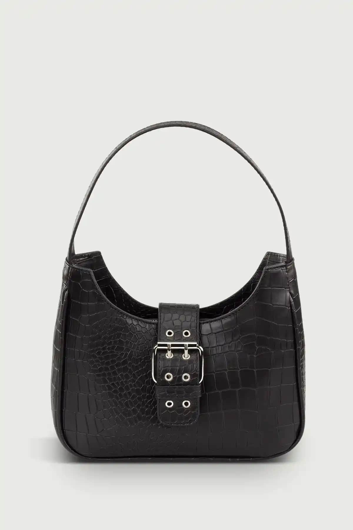 Housebags Kadın Çanta Karşılaştırması: Siyah Timsah Desenli ve Kahverengi Klasik Baguette Modelleri