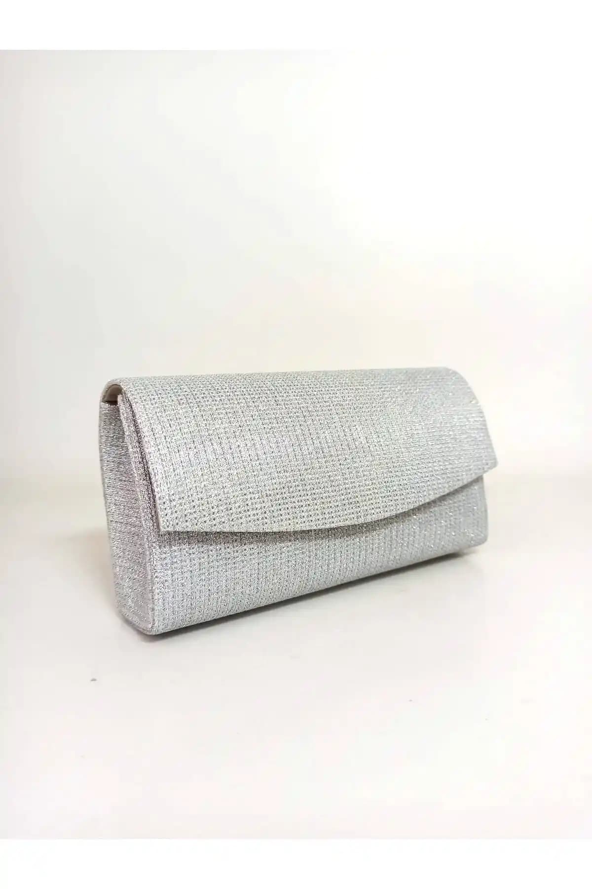 Kadın Abiye Çantaları Karşılaştırması: dizaynbag ve ImPolo Ella modelleri