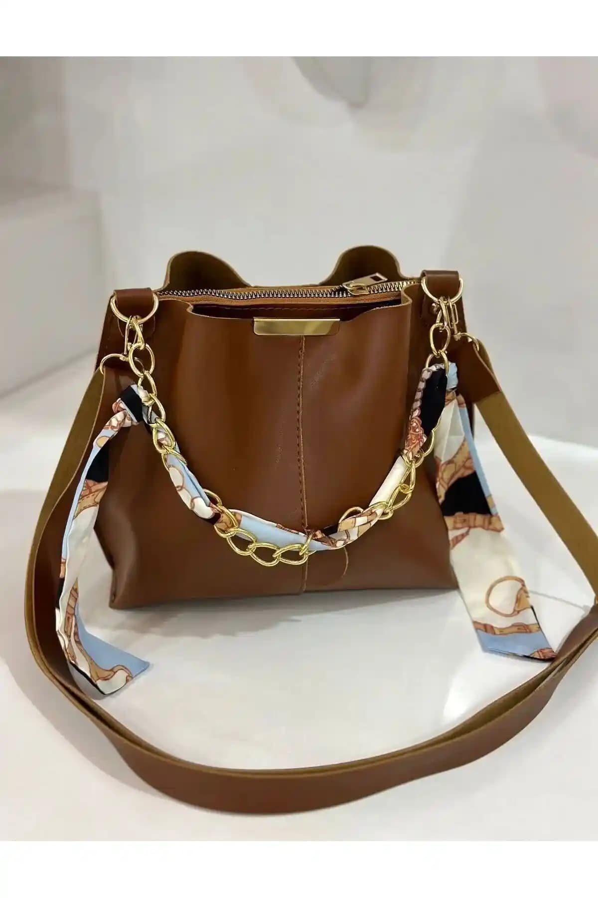 Kadın Çanta Karşılaştırması: Ksburda ve Ynsstore Modellerinin Detaylı İncelemesi