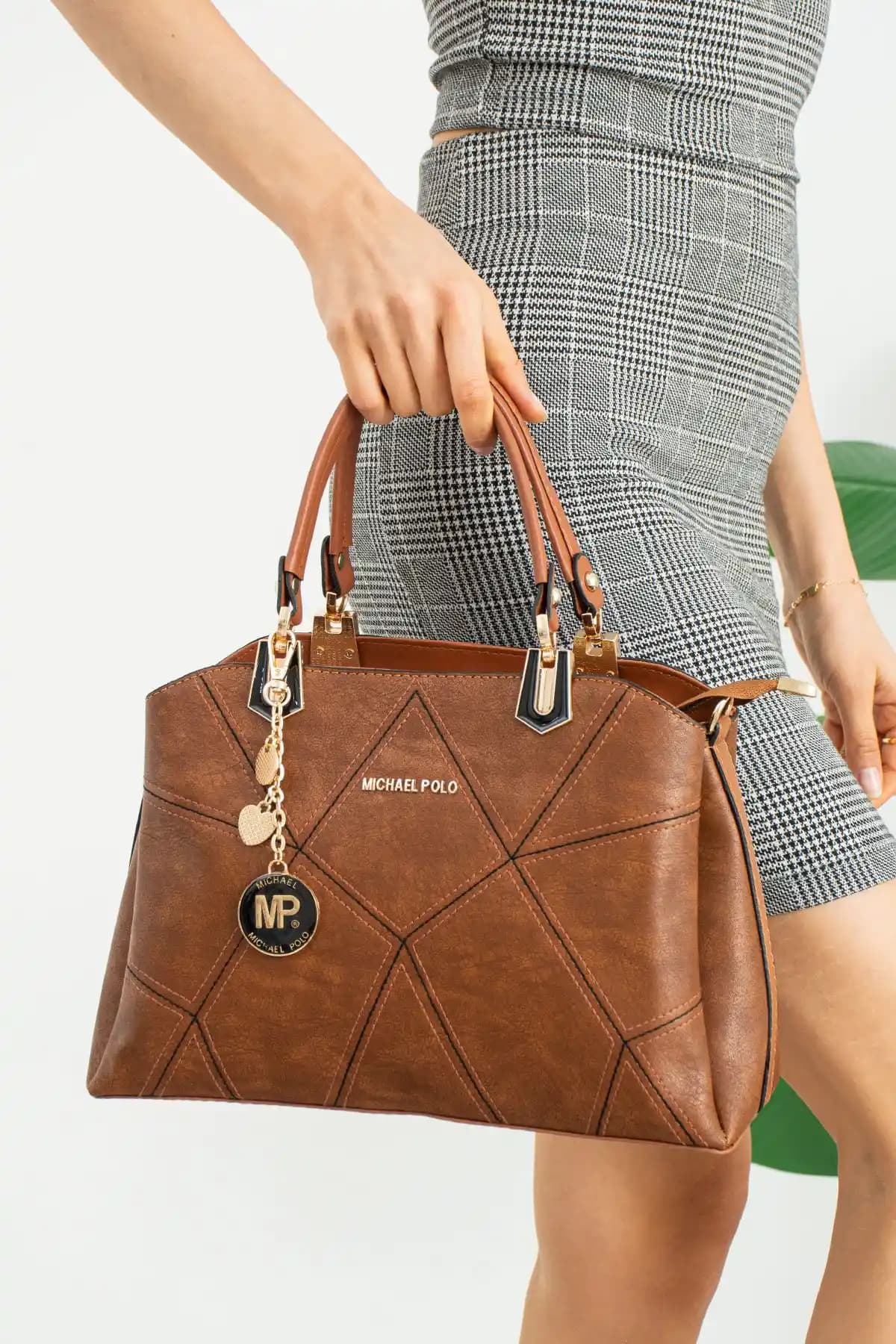 Kadın Çanta Karşılaştırması: Michael Polo ve Rosmod Modellerinin Özellikleri ve Kullanıcı Yorumları