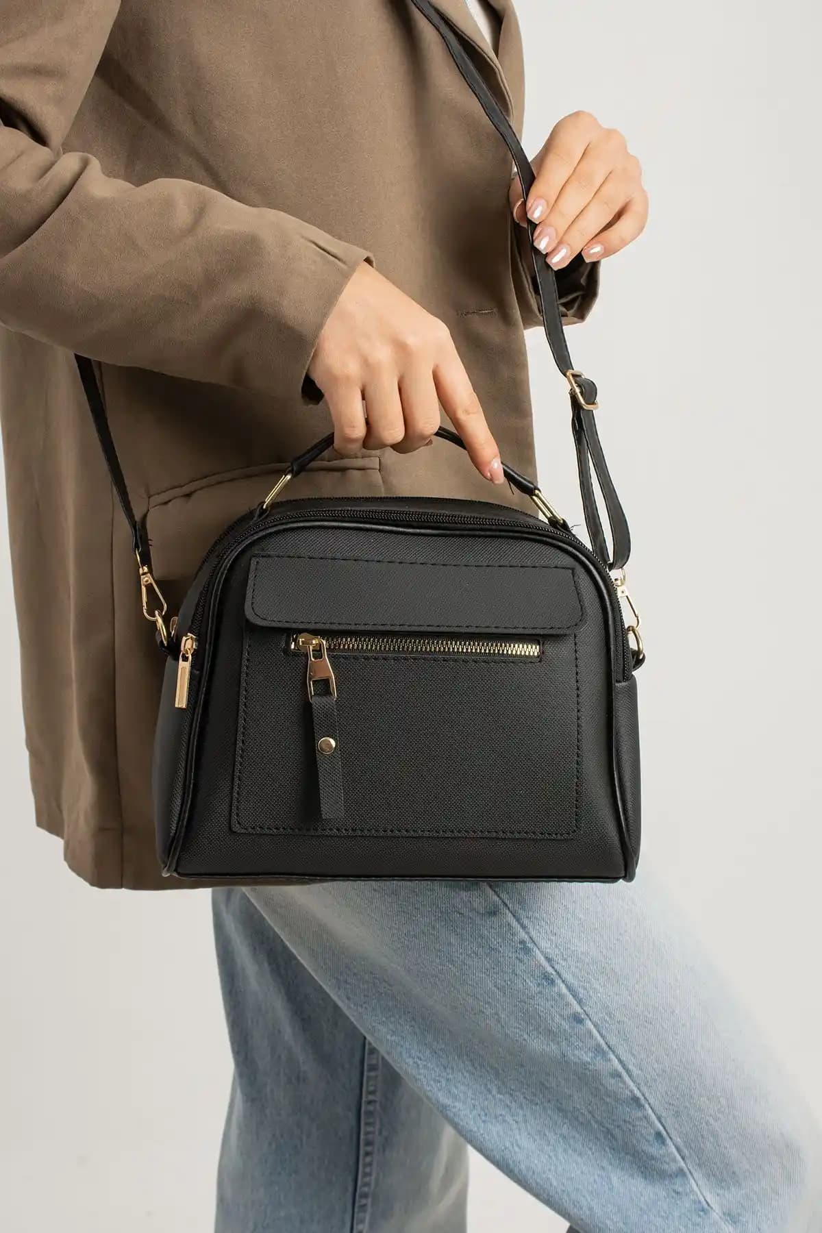 Kadın Çantası Karşılaştırması: ESTUTE ve LOOP DESIGN Modellerinin Özellikleri