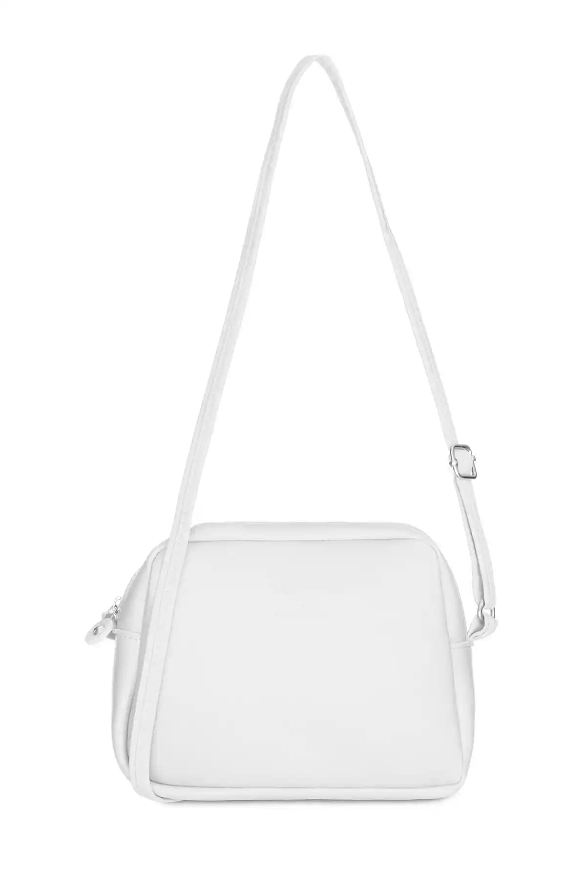 Kadın Çantası Karşılaştırması: Mini Urban ve Kanvas Çantaların Özellikleri