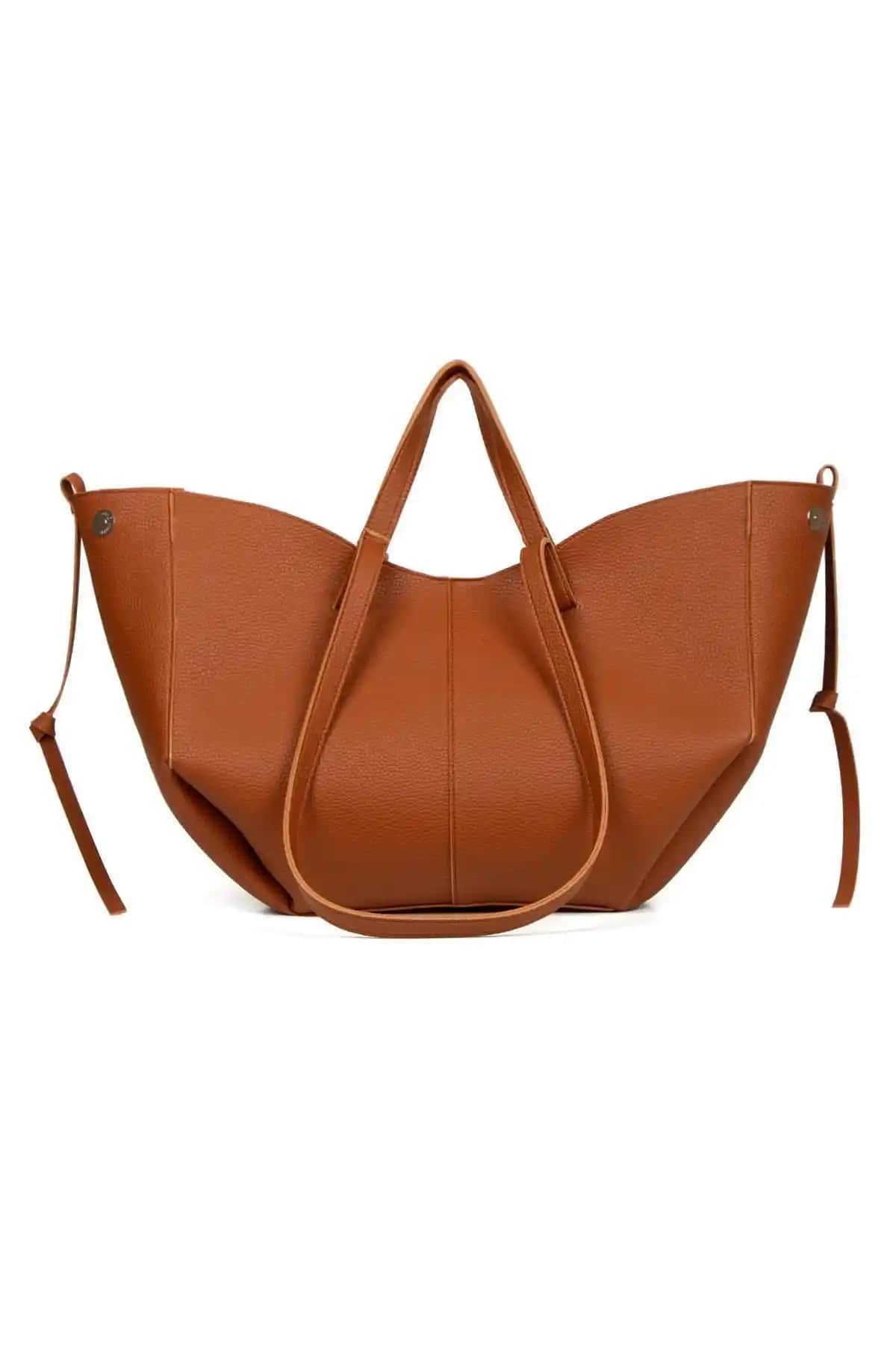 Kadın Günlük Çantaları Karşılaştırması: BAHELS ve Shaka Taba Modellerinin Özellikleri