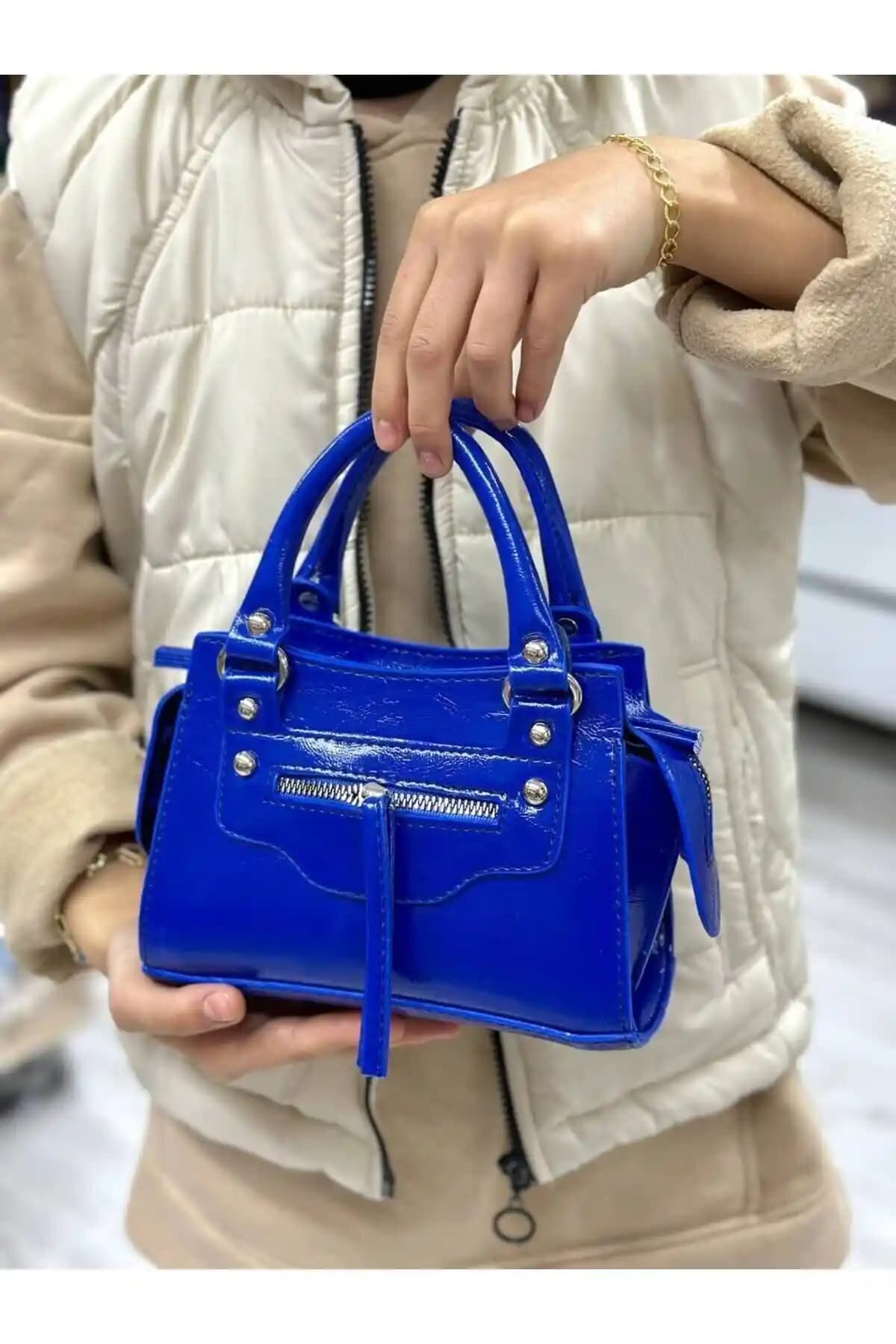 Kadın Minik Çanta Karşılaştırması: ESTUTE ve Genel Markalar Modaya Uygun Seçenekler