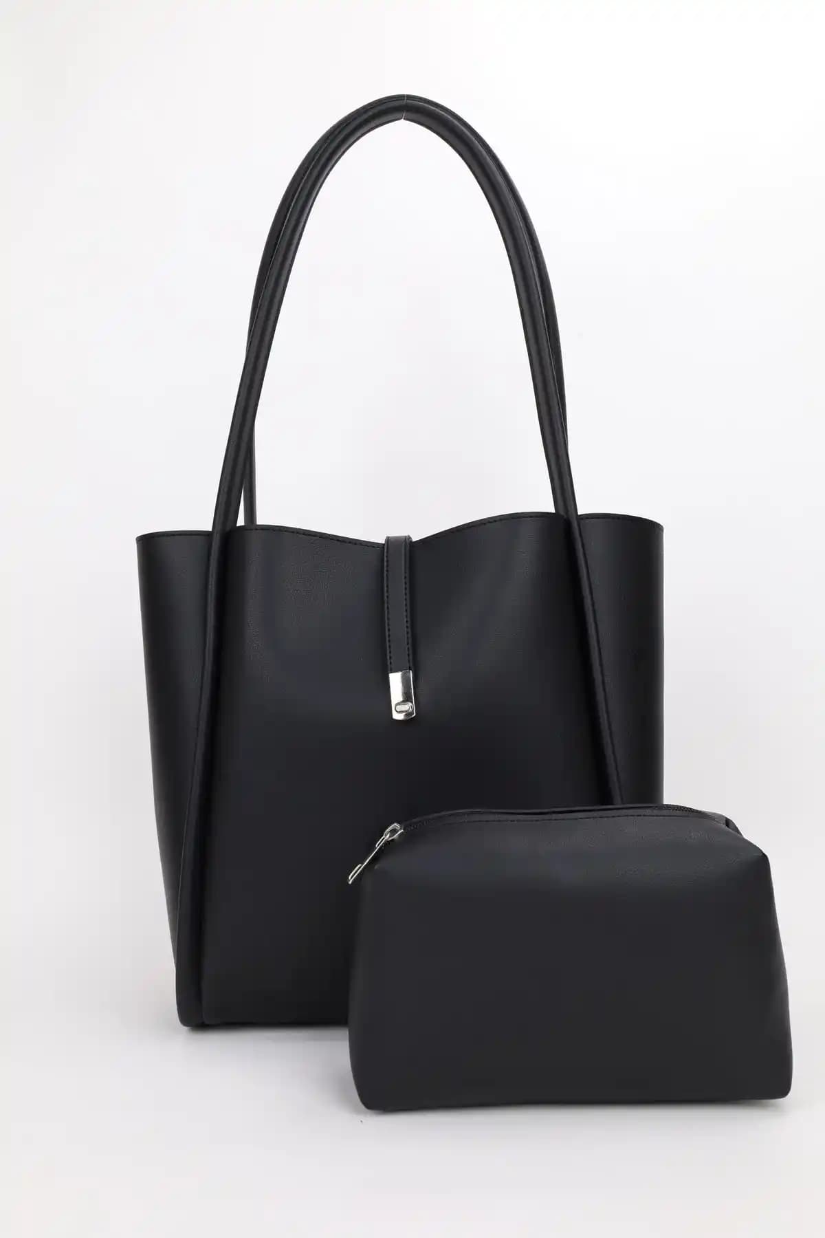 Kadınlar İçin Günlük Kullanıma Uygun Siyah Çanta Karşılaştırması ve Özellikleri