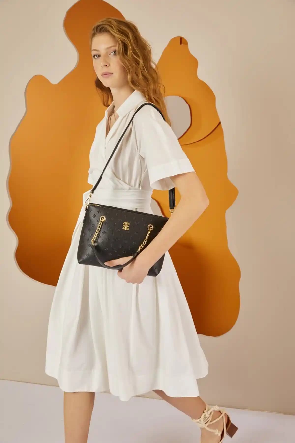 Pierre Cardin Siyah Omuz Çantaları Karşılaştırması: Floater ve Monogram Modelleri