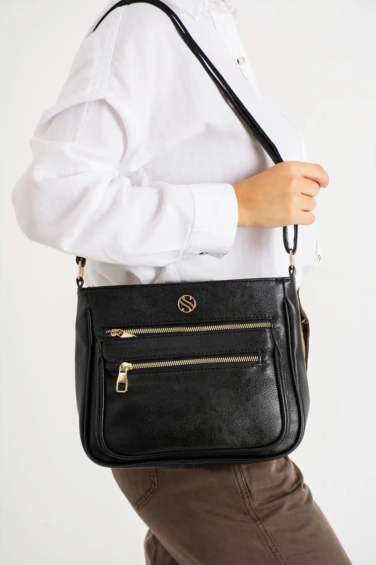 Sanmorris ve Vivaq Kadın Çantaları Karşılaştırması: Tasarım ve Fonksiyonellik Analizi