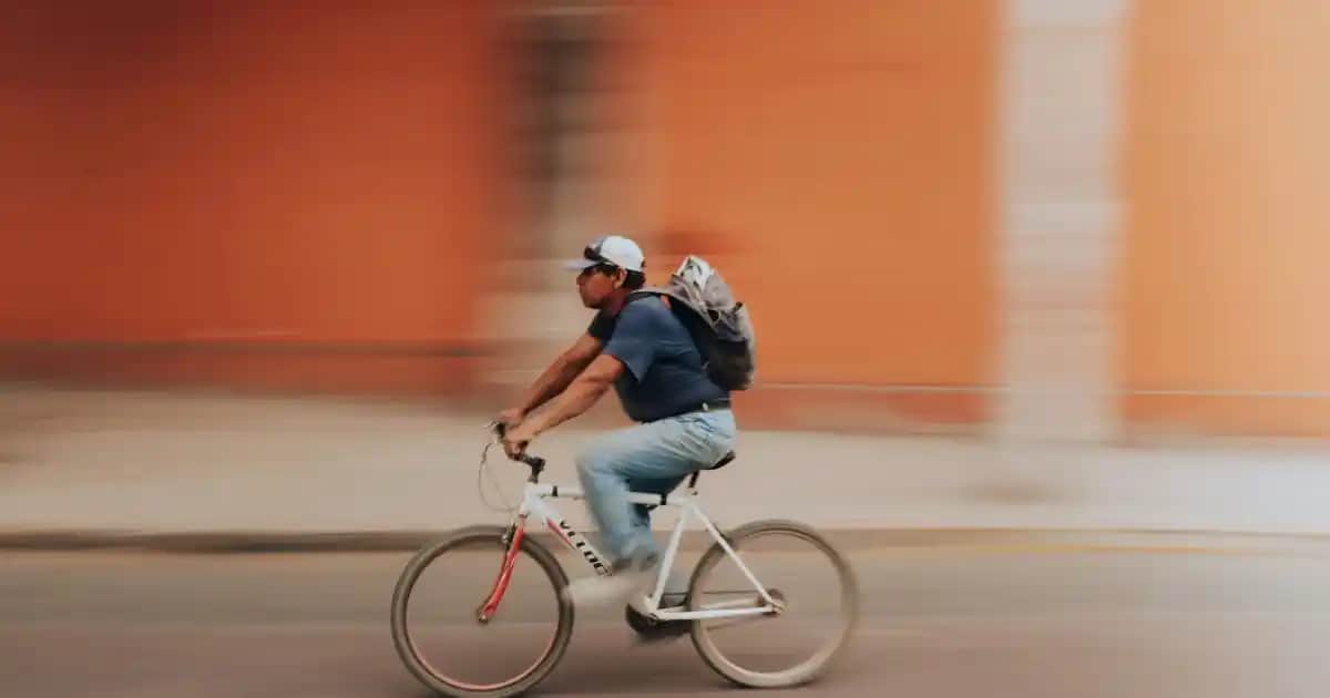 Beyaz Puma Kadın Ayakkabılarıyla Şıklık ve Konforu Bir Arada Yakalayın