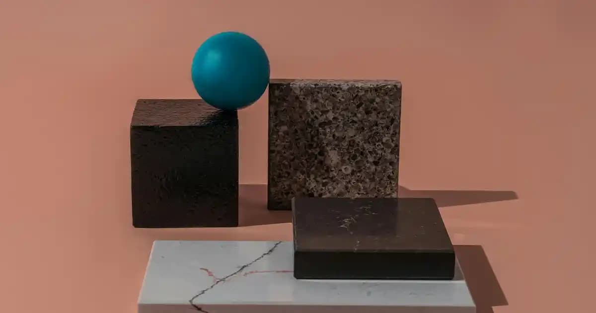 Converse Bayan Ayakkabıları: Şıklık ve Rahatlık Sunan Modern Modeller ve Trendler