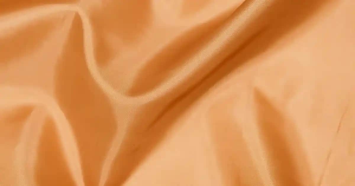 Erkek Beyaz Pantolon Kombinleri: Günlük ve Özel Günler İçin Stil Rehberi