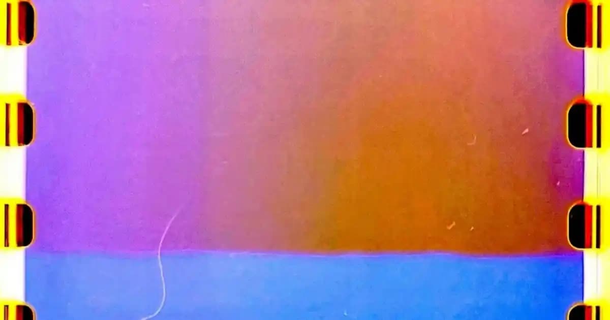 Erkek Fermuarlı Sweatshirtler: Stil ve Konforun Bir Arada Sunulduğu Modeller