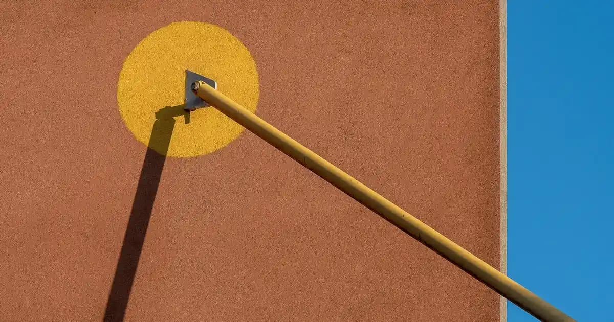 Erkek Gömlek Kombinleri ve Stil İpuçları: Günlük ve Resmi Şıklık Rehberi