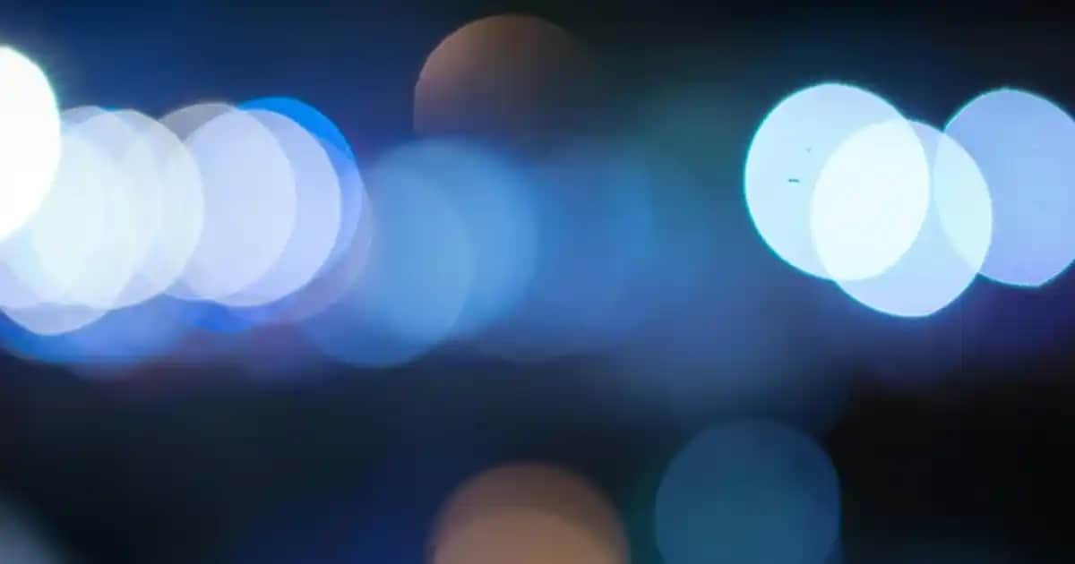 Erkek Gömlek Yaka Kazaklar: Şıklık ve Konforu Bir Arada Sunan Modeller