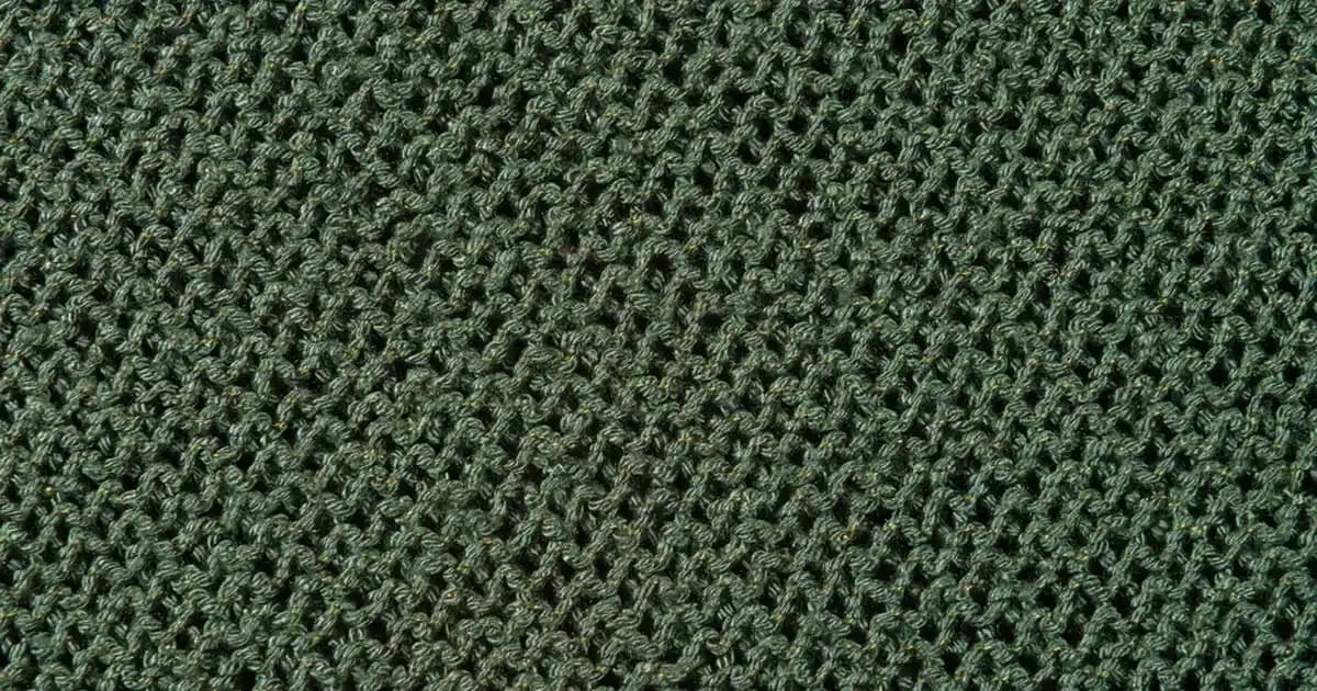 Erkek Mağazalarında Stil ve Konforu Bir Arada Sunan Çanta ve Ayakkabı Seçenekleri