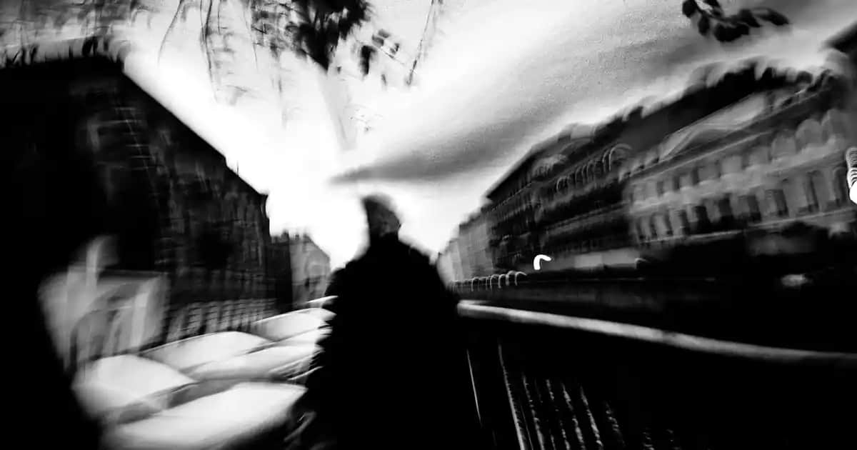 Erkekler İçin Blazer Ceket Kombinleri: Günlük ve İş Hayatına Uygun Stil Önerileri