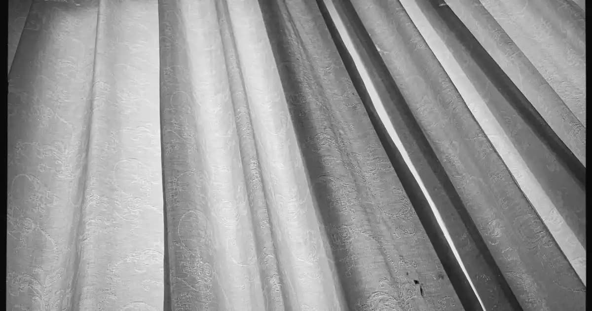 Erkekler İçin İsim Yazılı Bileklikler: Tarz ve Anlamın Modern Buluşması