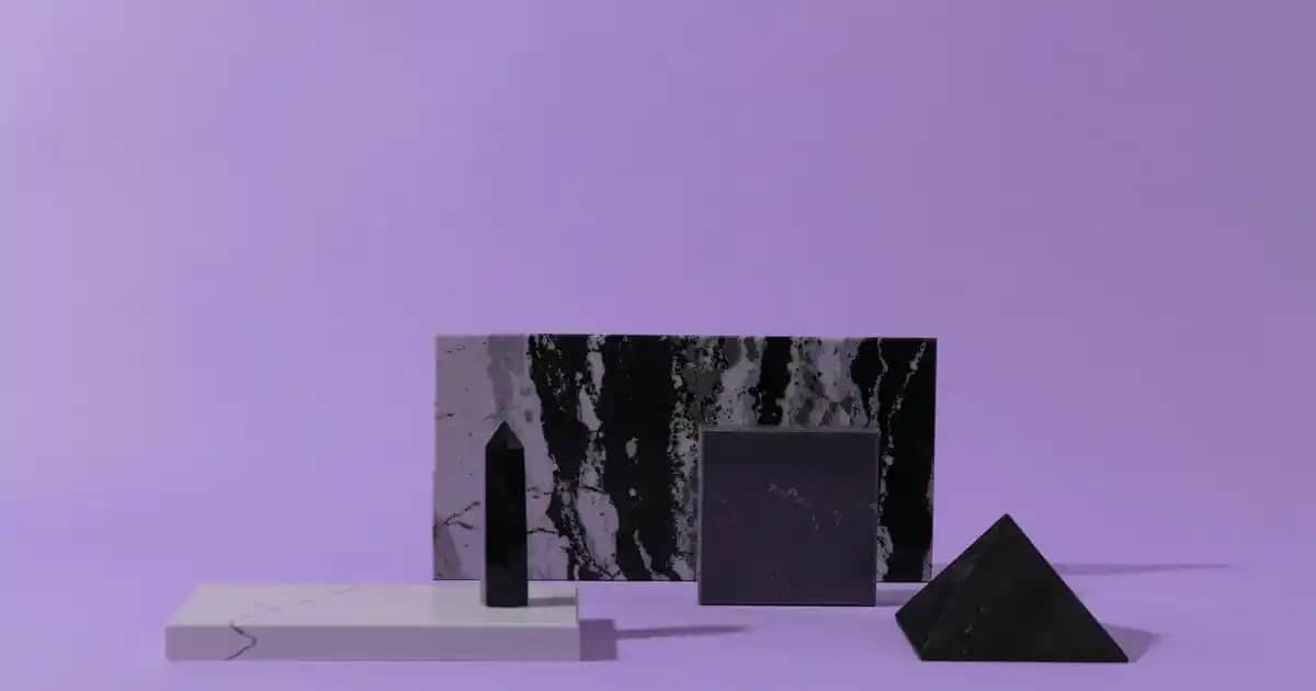 Erkekler İçin Mevsimlik Ceket Seçimi: Stil ve Fonksiyonelliği Bir Arada Sunan Rehber