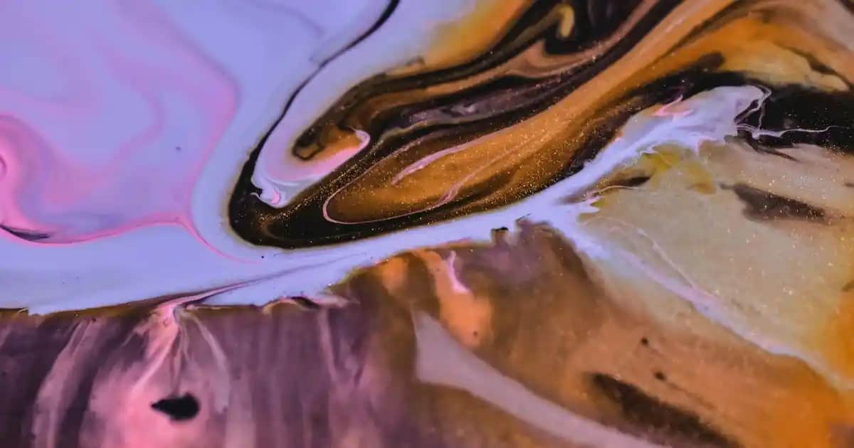 Erkekler İçin Taba ve Siyah Ayakkabılar: Stil ve Konforun Buluşma Noktası