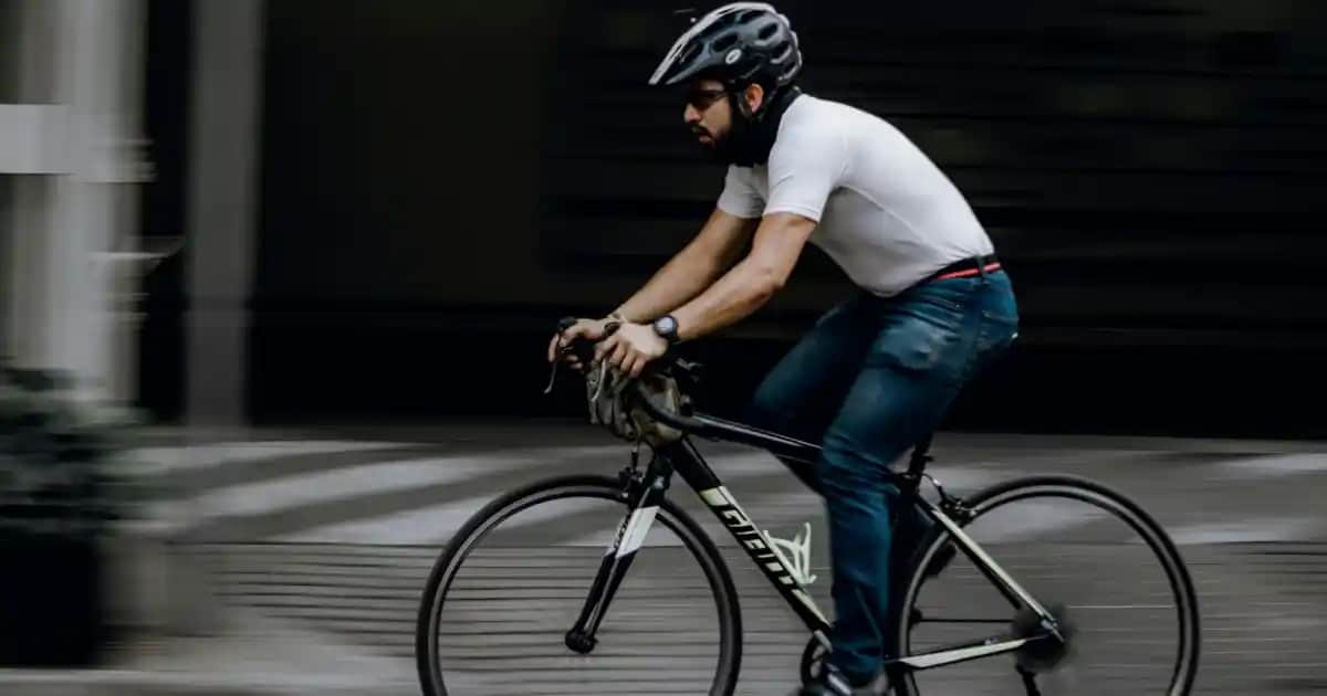 Genç Erkekler İçin Modern Yelek Modelleri ve Stil Önerileri 2023