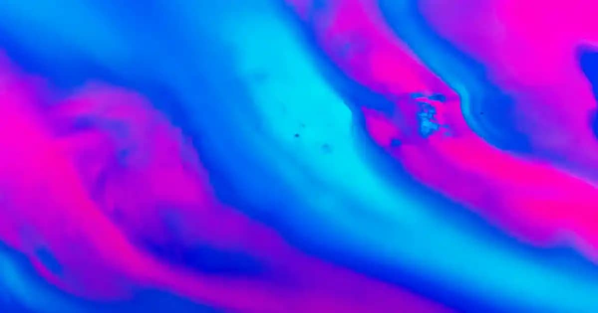 Geri Akış Tütsülükleri: Estetik ve Aromatik Deneyimlerle Modern Mekanlara Şıklık Katın