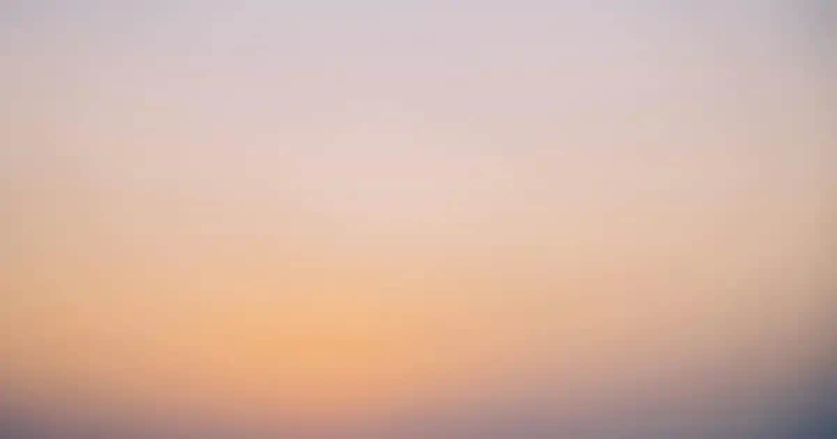 Gömlek ve Keten Pantolon Kombinasyonları: Yaz ve Mevsimlik Şıklık Rehberi