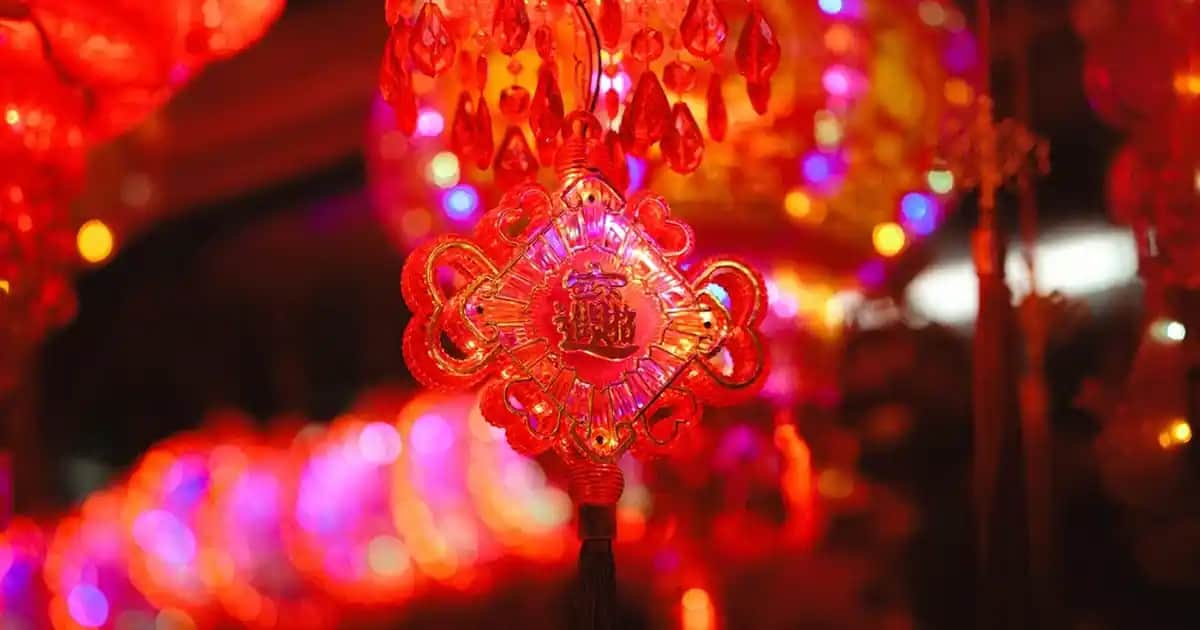 Hem Erkek Hem Kadın Giyiminde Çanta ve Ayakkabı Seçenekleriyle Tarzınızı Yansıtın