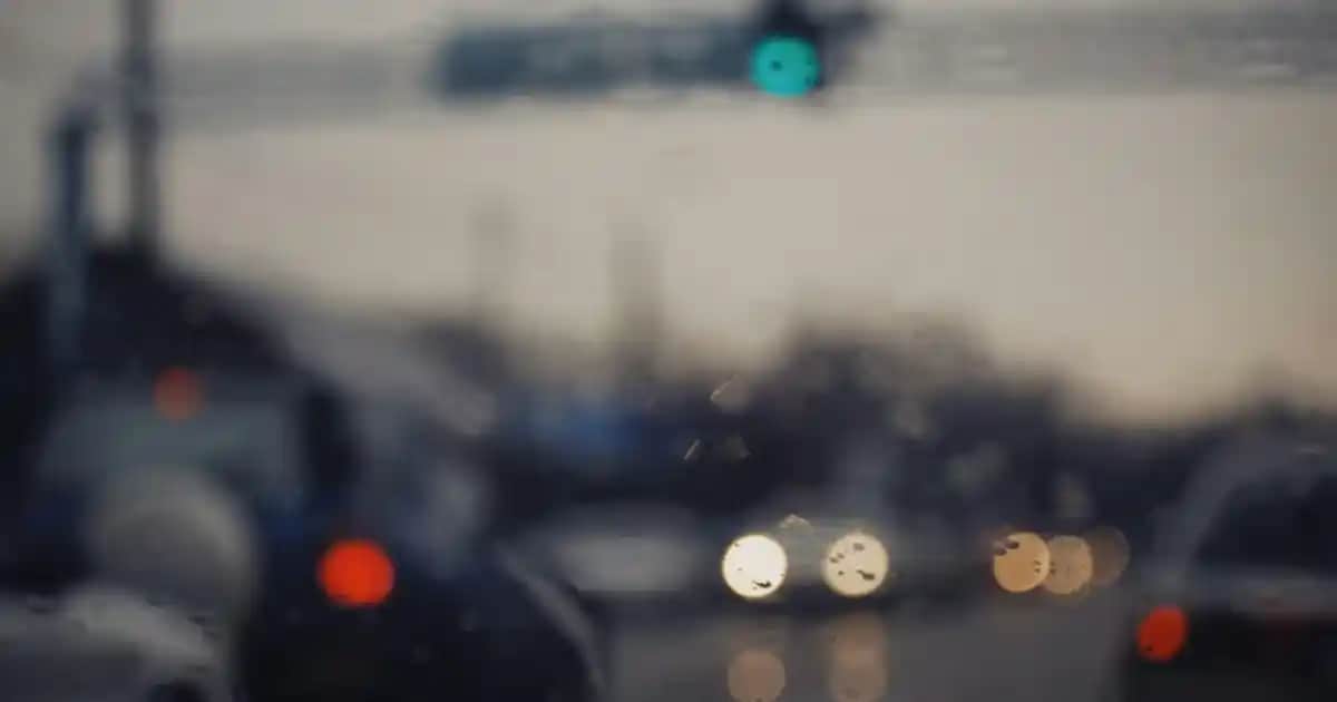 Kadın Kışlık Kazak ve Ayakkabı Kombinasyonlarıyla Şıklık ve Konforu Yakalayın