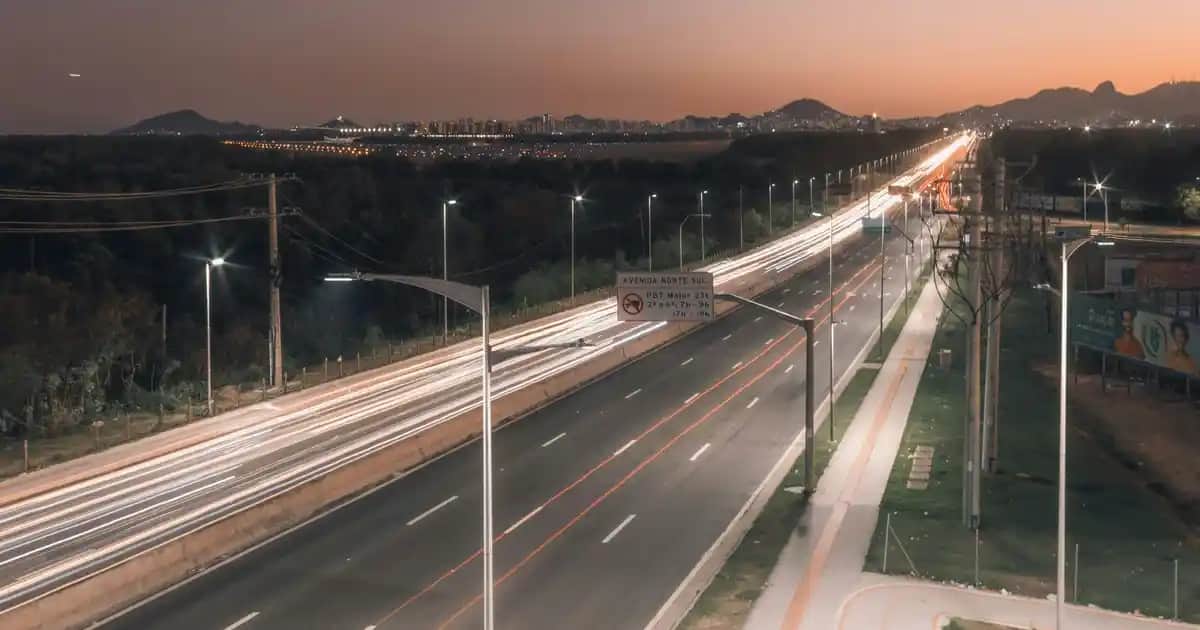 Kadın ve Erkek Nişan Kombinleri: Şıklık ve Uyum İçin Stil İpuçları ve Trendler