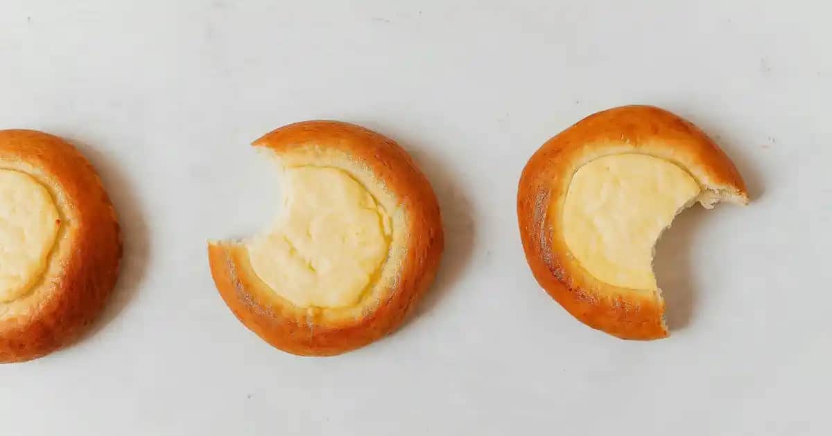 Kadınlar İçin Kahverengi Mont Kombinleri ve Stil İpuçları Rehberi