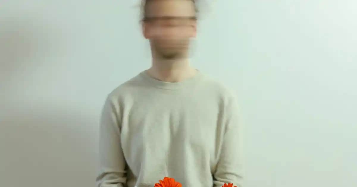 Mor Renk ile Uyumlu Renkler ve Aksesuar Kombinasyonları Rehberi