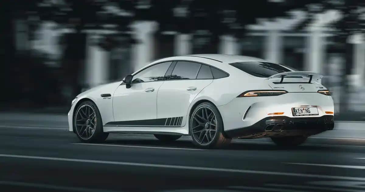 Nike Air Max 270: Günlük Şıklık ve Spor Performansını Bir Arada Sunan Model